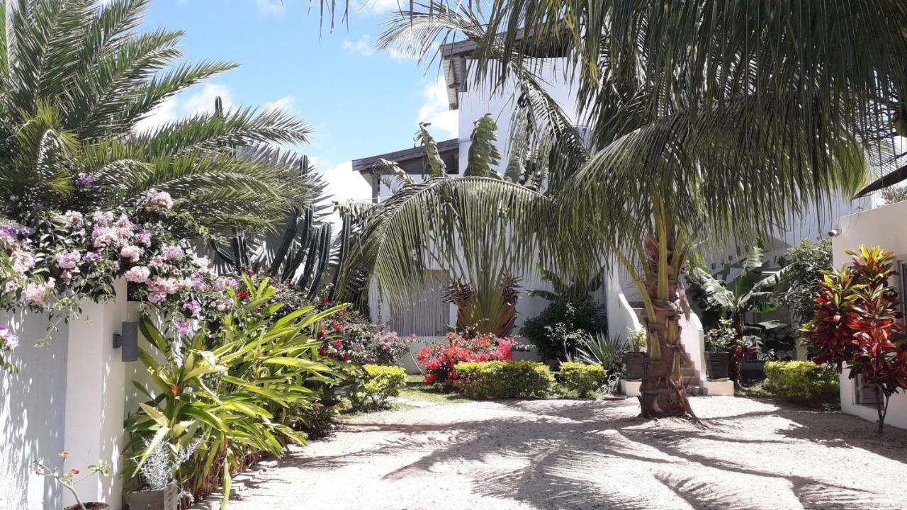 Le Mandala Moris Guesthouse Pointe Aux Canonniers Grand-Baie Kültér fotó