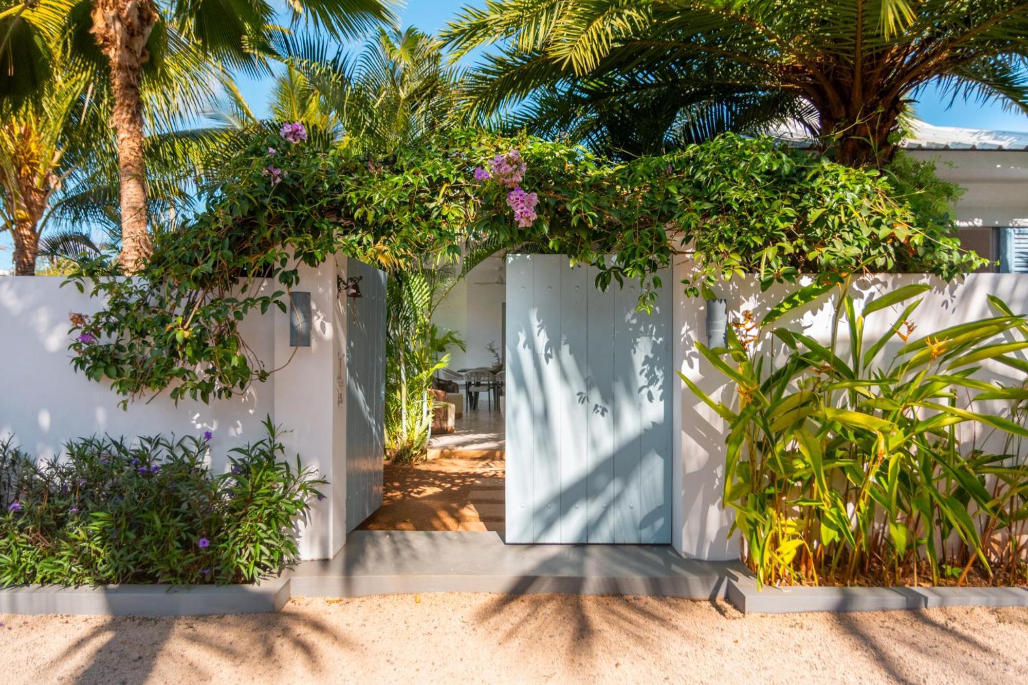 Le Mandala Moris Guesthouse Pointe Aux Canonniers Grand-Baie Kültér fotó
