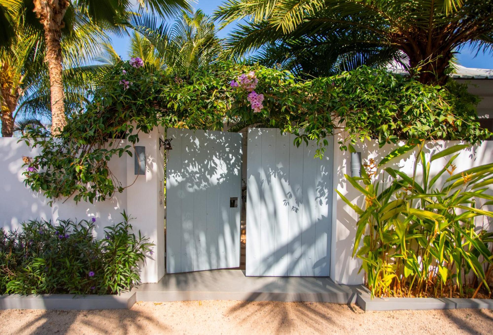 Le Mandala Moris Guesthouse Pointe Aux Canonniers Grand-Baie Kültér fotó